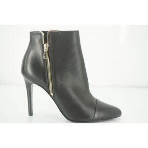 Lanvin Black Leather Pointy Toe Gold Trim High Heels Ankle Boots SZ 39 New $890